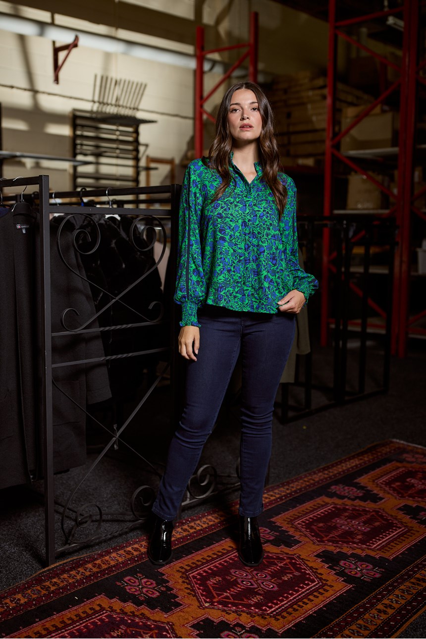 STELLA BUTTON BLOUSE